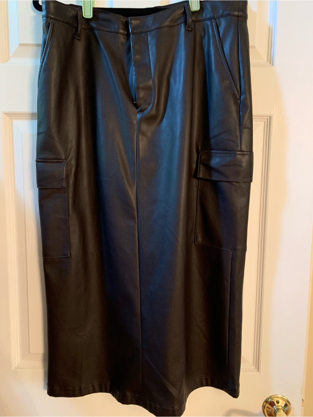 Women's Black Faux Leather Midi Skirt with Cargo Pockets